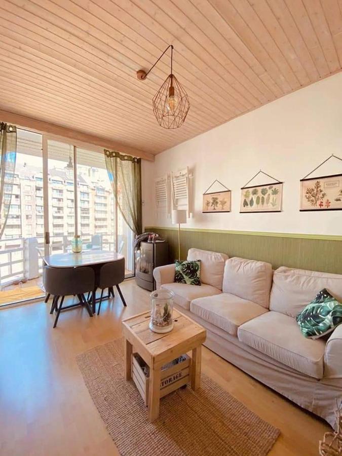 Villa Jean Gezellig Appartement Met Zeezicht Бланкенберге Экстерьер фото