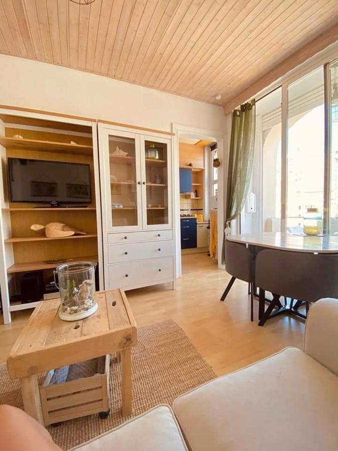 Villa Jean Gezellig Appartement Met Zeezicht Бланкенберге Экстерьер фото